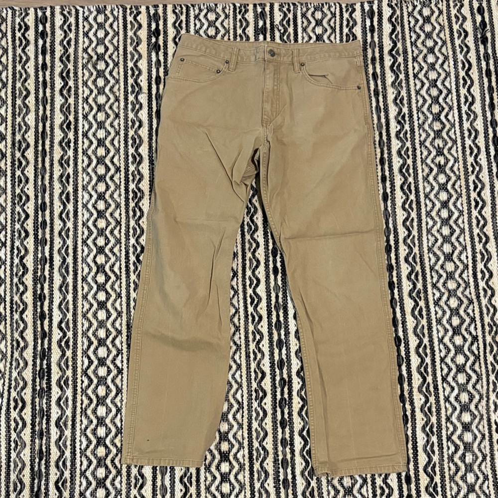 Magellan Outdoors Men's Khaki Chinos
